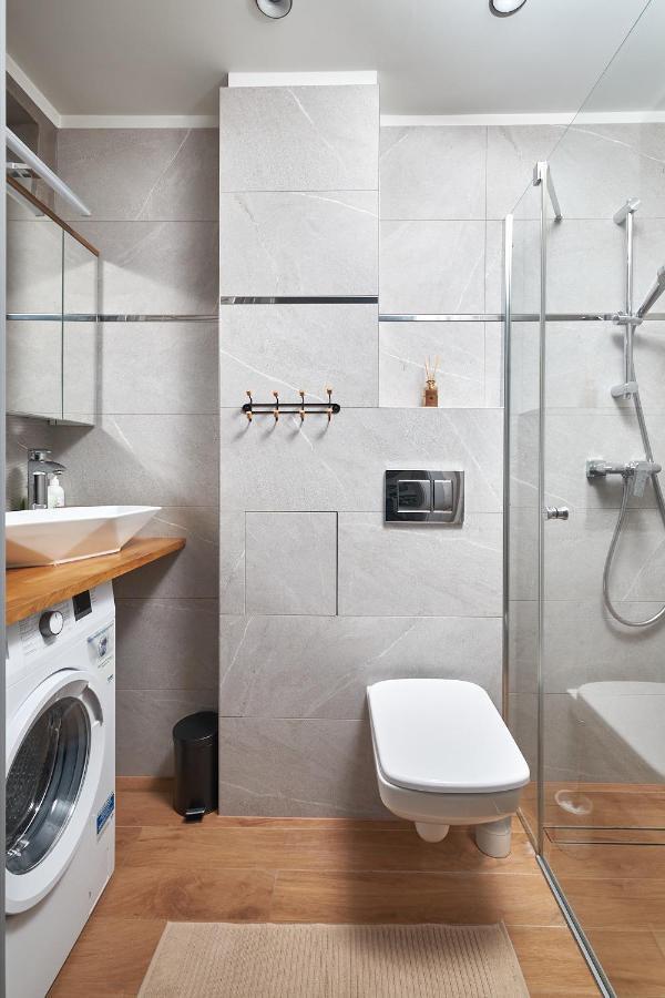 Kuznicza Apartment - 300M Main Square ~ Self Check-In 24H Wroclaw Ngoại thất bức ảnh